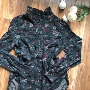 ❄️ rock & republic: floral button down